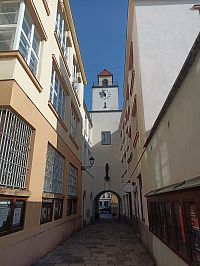 veža radnice - pohľad z ulice Lidická