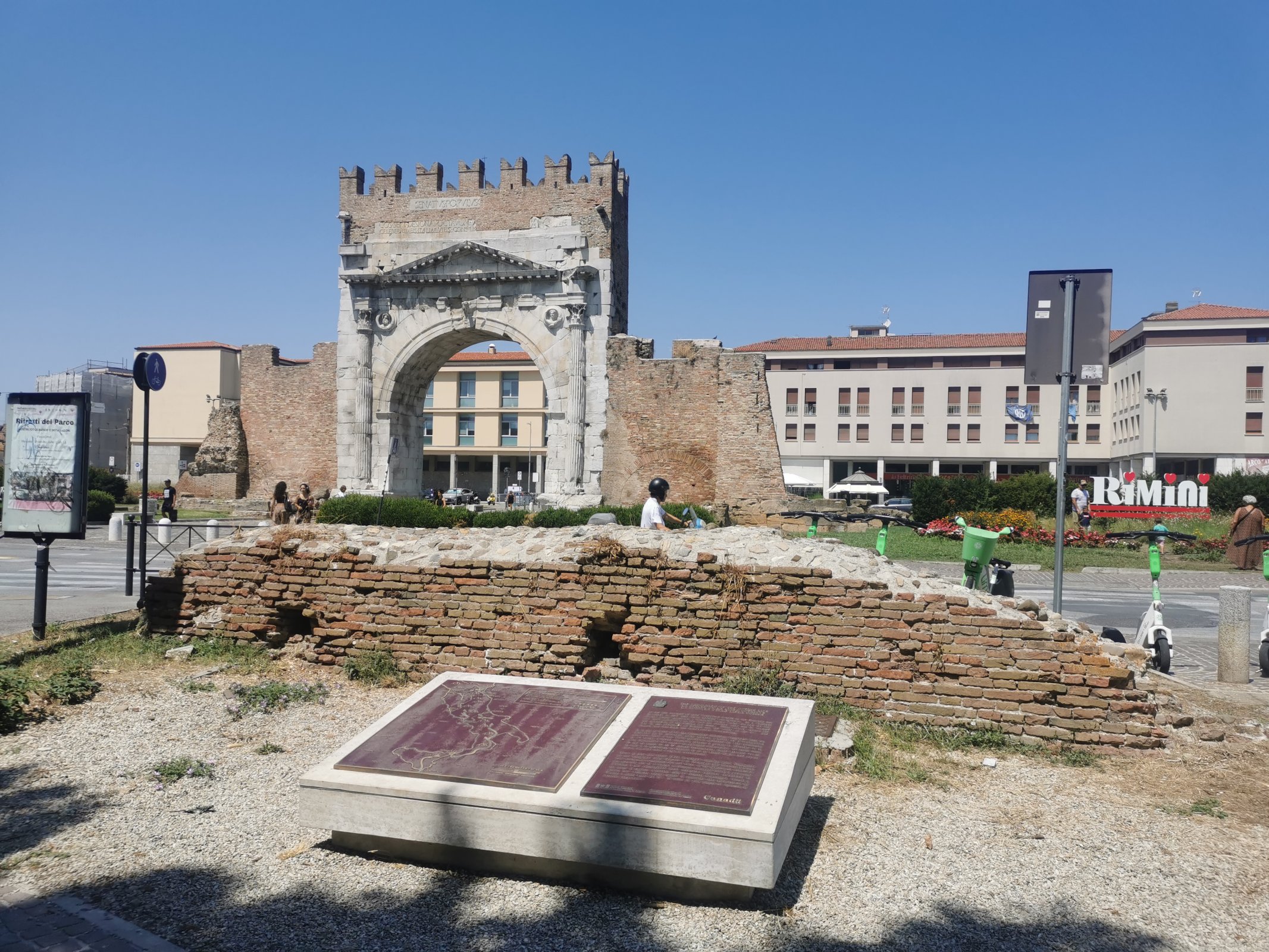 Taliansko - Emilia Romagna - Rimini - Augustov oblúk (Arco di Augusto)