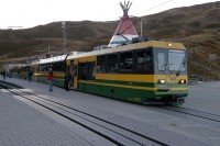 Zubačka Wengernalpbahn s panoramatickými vozy