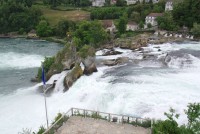 Vodopády Rheinfall z vyhlídky u hradu