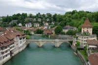 Historické centrum Bernu ohraničuje řeka Aare