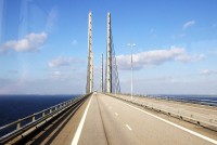 Umělý ostrov spojuje se Švédskem Öresundský most
