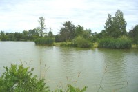 Jezera v sousedství lázní