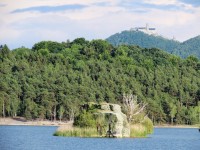 Staré Splavy,Máchovo jezero s Bezdězem