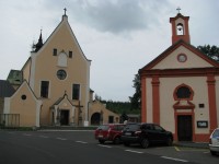 kostel sv.Antonína Paduánského s kaplí Nejsvětější trojice
