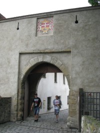 zadní brána hradu