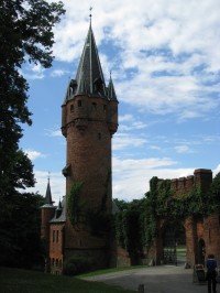 Červený zámek - Hodinová věž