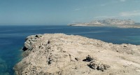 Stintino-výhled z útesů na ostrov Asinara