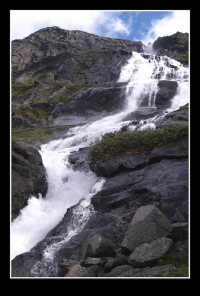 Jotunheimen-vodopád Gjuvfossen