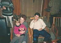 Společenská místnost Perla,1993 moje skoro švagrová a její dcera Klárka a její přítel Pavel Kubal