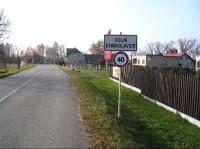 Dolní Domoslavice: Vjezd do Dolních Domoslavic - cesta ze směru od Třanovic