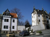 Dolní zámek