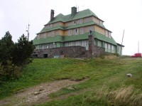 Masarykova chata s pomníkem T.G. Masaryka