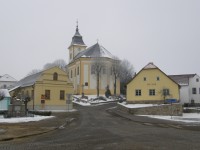 Kostel, pošta, muzeum (zima 2009)