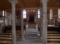 Interiér synagogy - pohled od vstupu