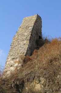 hrad Krupka: zbytek zdi