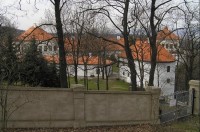 Bílinský zámek: pohled ze zámeckého parku