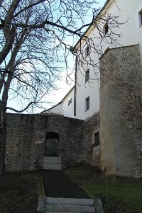 Kadaňský hrad: postranní brána