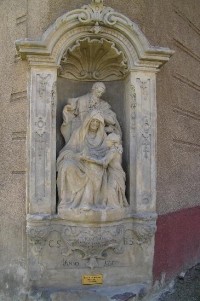 Hrob: Sousoší sv. Jáchyma,panny Marie a sv. Anny na Tržním náměstí
