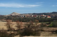 Výhled z Tobiášova vrchu: výhled na Kozly a Číčov