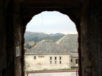 brána zámku v Ratajích
