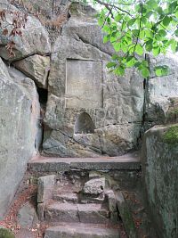 skalní oltář