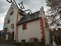Huttenschloss