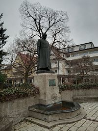 pomník S. Kneippa od Georga Albertshofera