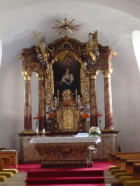 hlavní oltář s obrazem sv. Máří Magdaleny