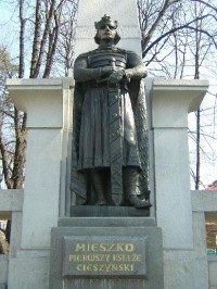 Nad Puńcówką - socha Mieszka I.