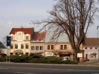 Heřmanův Městec 5: V době baroka se přestavovaly domy na náměstí v Heřmanově Městci, který je městskou památkovou zónou. 