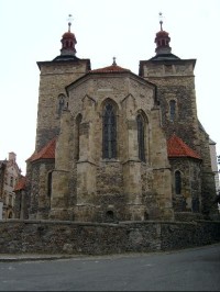 Kostel svatého Štěpána: Kostel je považován za jednu z nejvýznamnějších památek raně gotického evropského stavitelství.