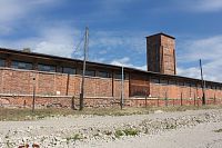 Památka UNESCO – Rudá věž smrti, pohled z jihu