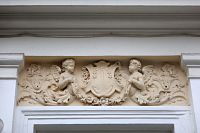 Nový zámek, jeden z reliéfů na budově.