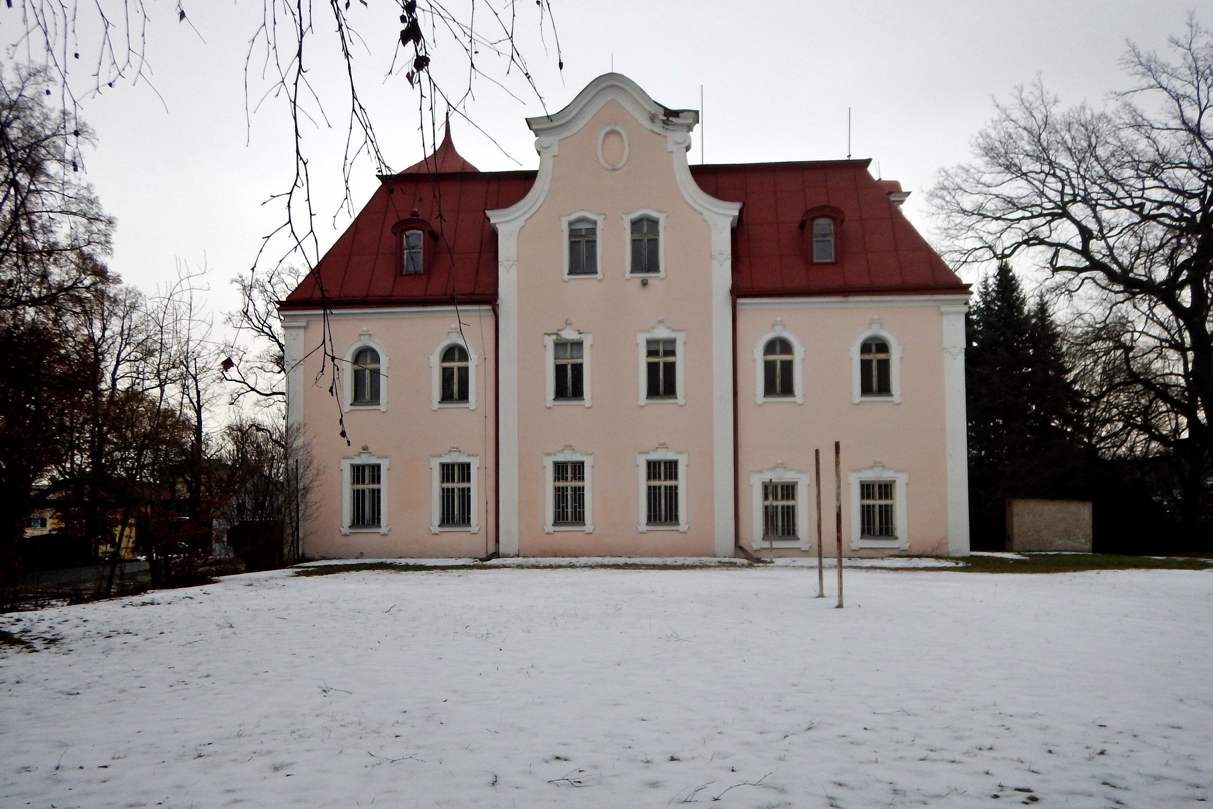 Starý zámek v Dalovicích