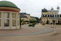 Podle nedaleké obce Slatina byl pramen nazýván Slatinná kyselka nebo také Chebská kyselka.