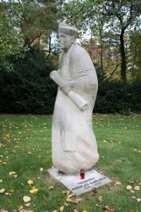 Praha - socha probošta Mikuláše Karlacha 
