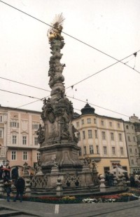 Linz - Hauptplatz - sloup Nejsvětější trojice 