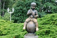 Socha Františka, Oskar Kozák a Jiří Lendr.