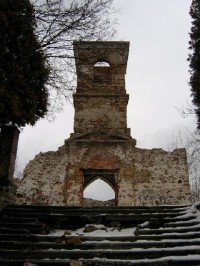 Schody: Nejstarší dochovaný objekt města Karlovy Vary. Vznikl patrně ve 2. pol. 13. stol. v rámci kolonizace.