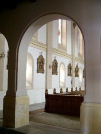 Interiér kostela: Kostel Nanebevstoupení Páně, Karlovy Vary, Stará Role
