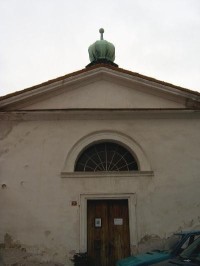 Sv. Ondřej 028: Nejstarší karlovarský kostel, původně gotický ? 15.stol. Přilehlý hřbitov zrušen r. 1911, změněn na Mozartovy sady.