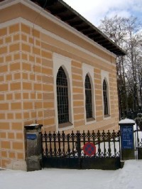 Synagoga a židovský hřbitov 10