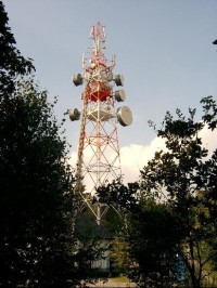 Vysílač: Vysílač je poblíž silnice č.118