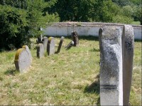 hřbitov - náhrobky