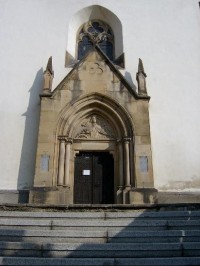 Zadní vchod do kostela: Zadní vchod do kostela