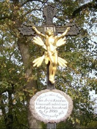 Detail křížku: křížek z roku 1899