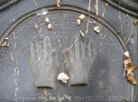 Detail náhrobku