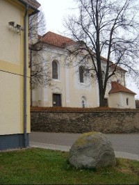 Netvořice - kostel: 1205 první historická zpráva o Netvořicích 
1350 první zpráva o farním kostele, vlastníkem Netvořic Dobeš 