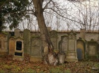 Kovanický hřbitov
